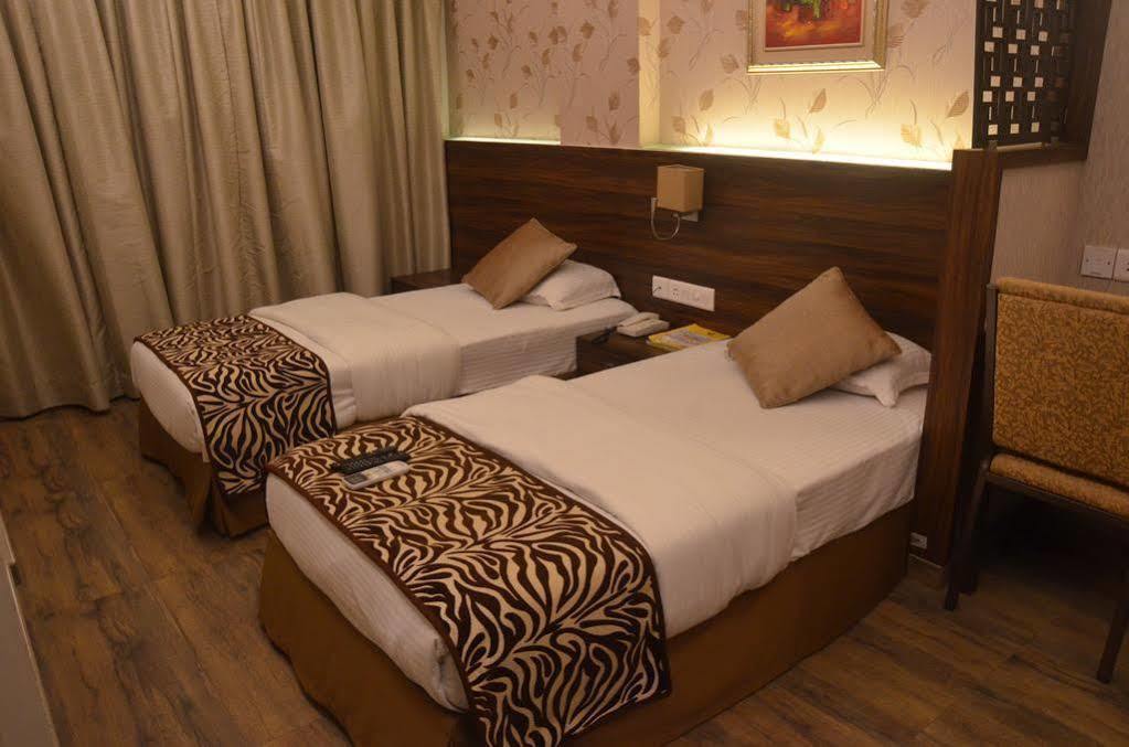 Hostel Mumbai By Maharana Inn Eksteriør billede