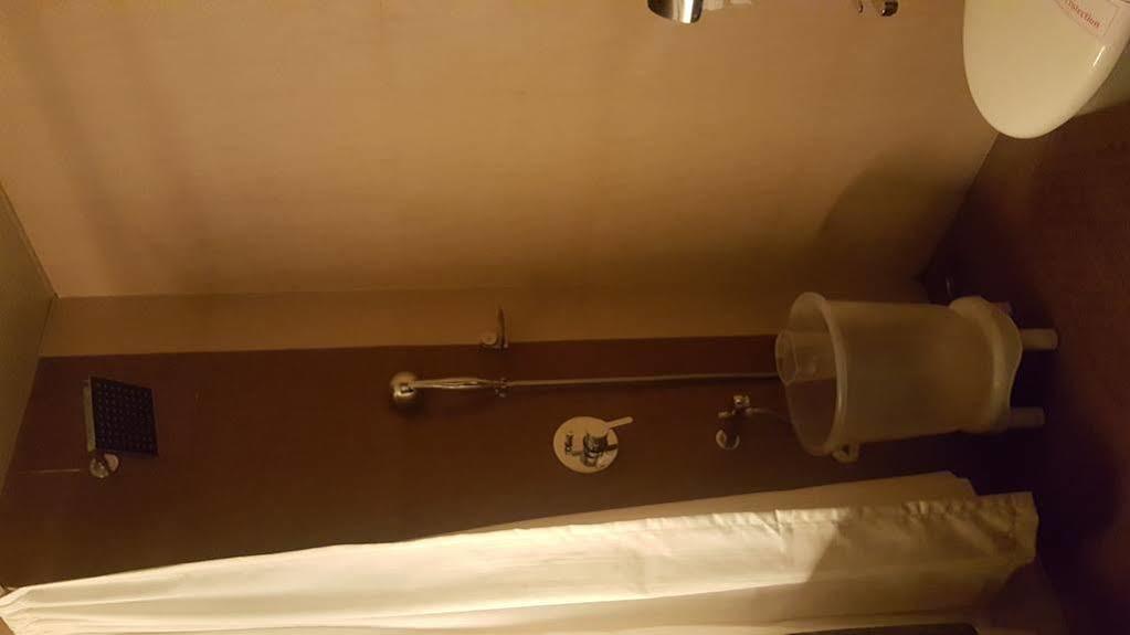 Hostel Mumbai By Maharana Inn Eksteriør billede