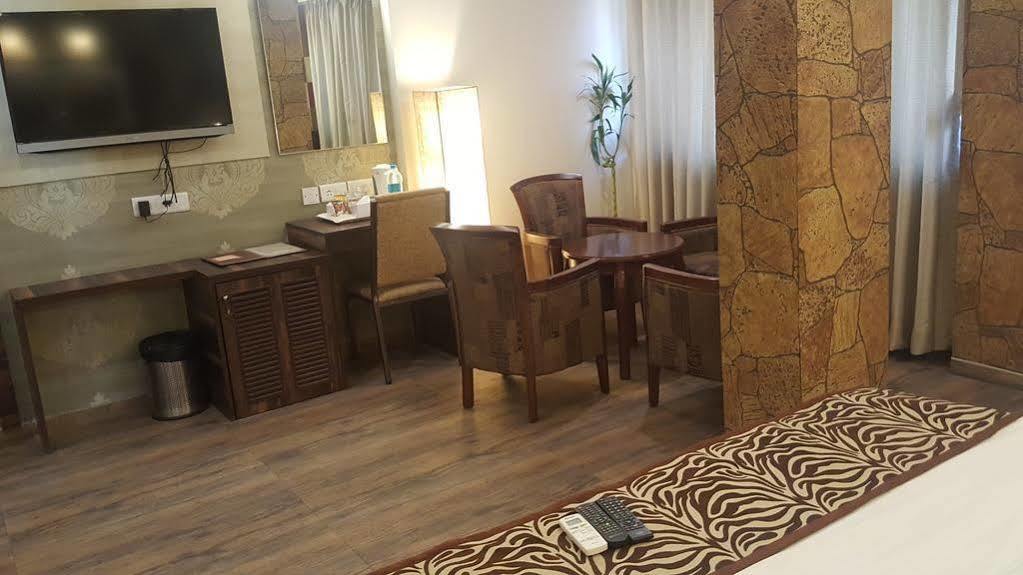 Hostel Mumbai By Maharana Inn Eksteriør billede