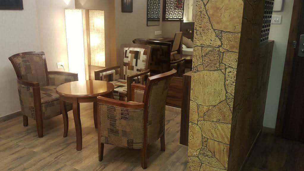 Hostel Mumbai By Maharana Inn Eksteriør billede