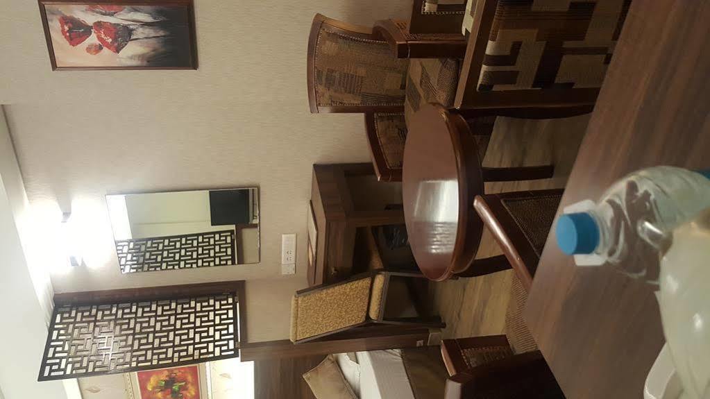 Hostel Mumbai By Maharana Inn Eksteriør billede
